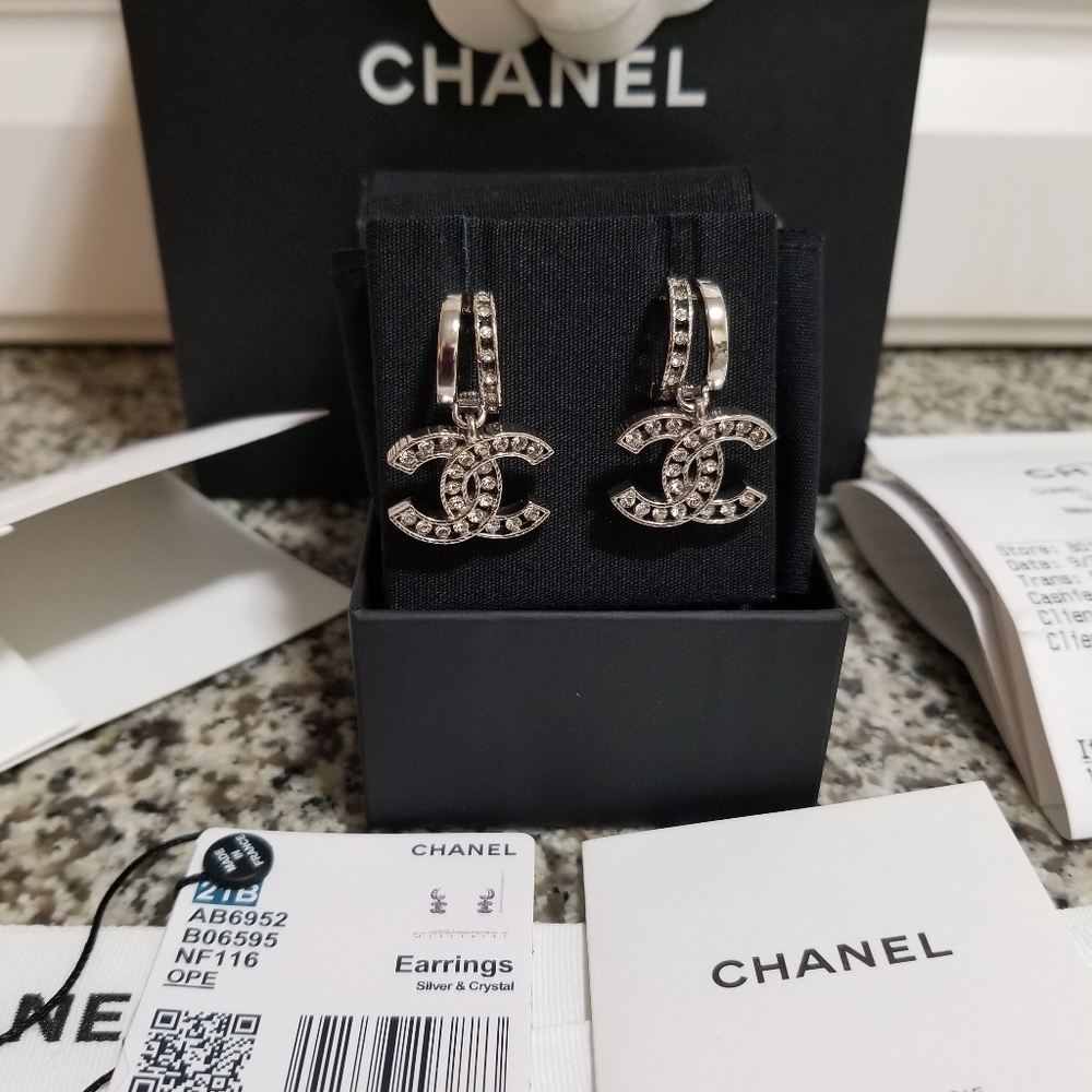 🆕 Chanel Silver & Crystal/Strass &Argon Earrings